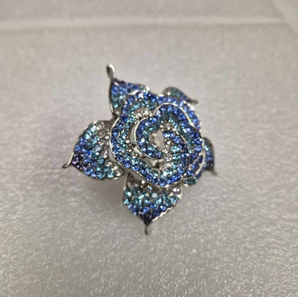 Blue Rhinestone Rose Ring Adjustable Silvertone F… - image 2